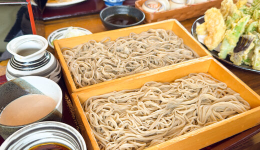 今日は「香りや」さんでおそばランチ